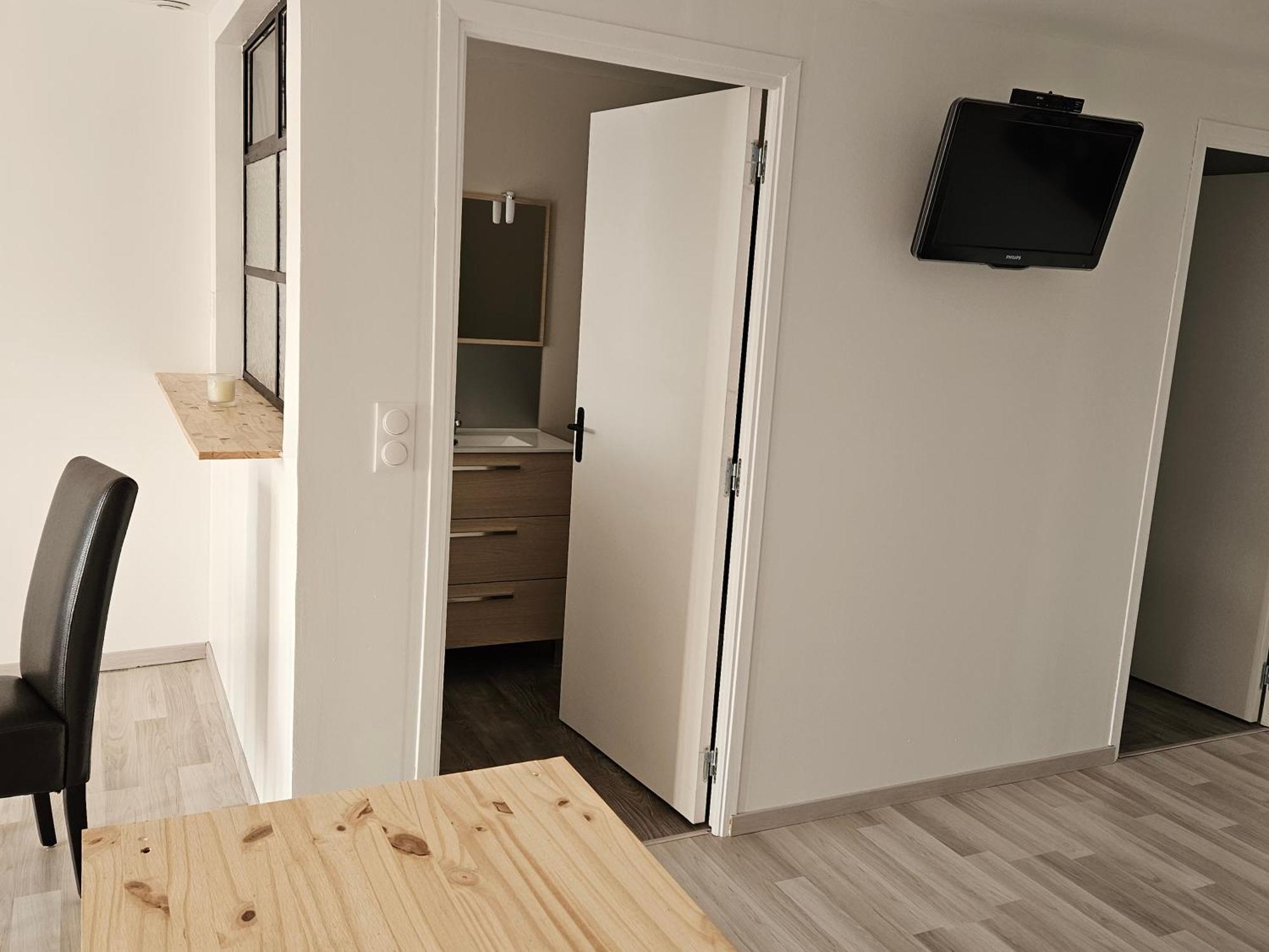 Les Petites Ecuries Farm stay Maine-de-Boixe